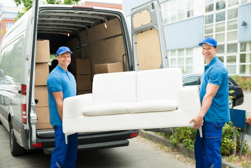 Removal van and loading support for a Swiss Cottage home move