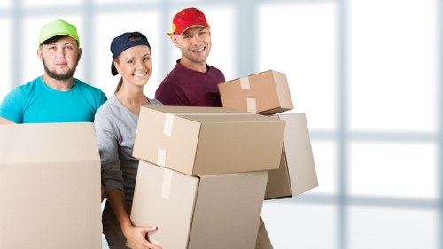 Removal van service for a move in Swiss Cottage